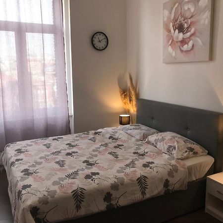 River City Apartments Fiume Esterno foto